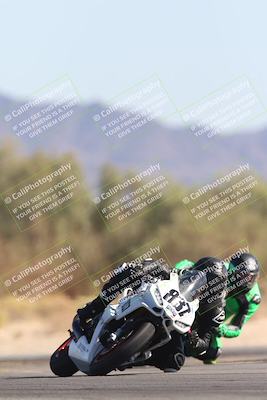 media/Nov-02-2025-CVMA (Sun) [[337aff29ab]]/Race 8-Formula Lightweight Twins Shootout/